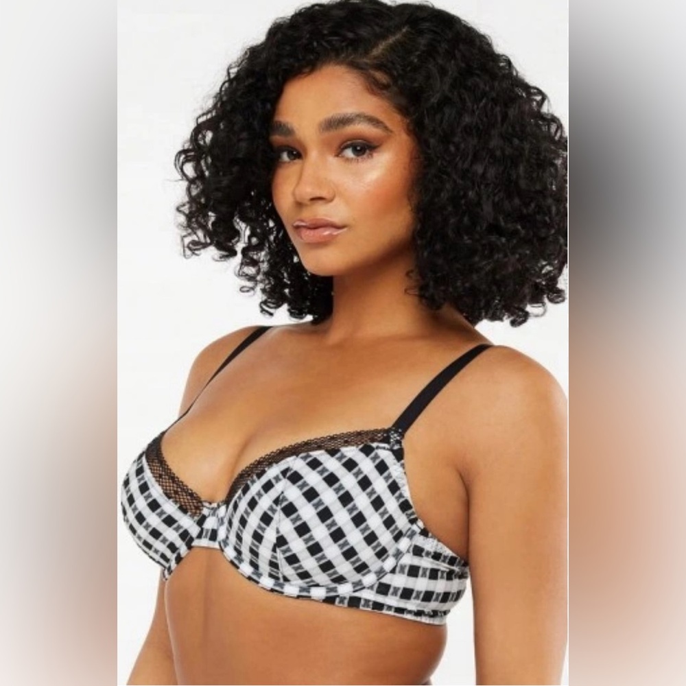 NEW Savage X Fenty Women's Gingham Unlined Plunge Bra in Logo Check Print NWT